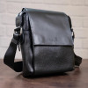 Сумка мужская Shvigel из натуральной кожи на плечо с клапаном (SH0174black)